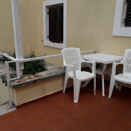 Apartments And Rooms Haludovo - Ribarsko Selo มาลินสกา ภายนอก รูปภาพ