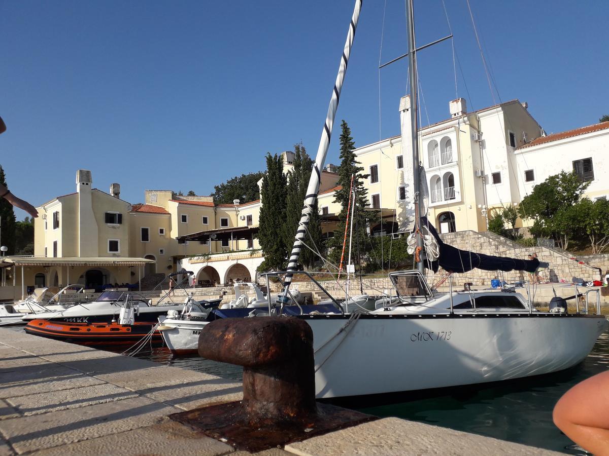 Apartments And Rooms Haludovo - Ribarsko Selo มาลินสกา ภายนอก รูปภาพ
