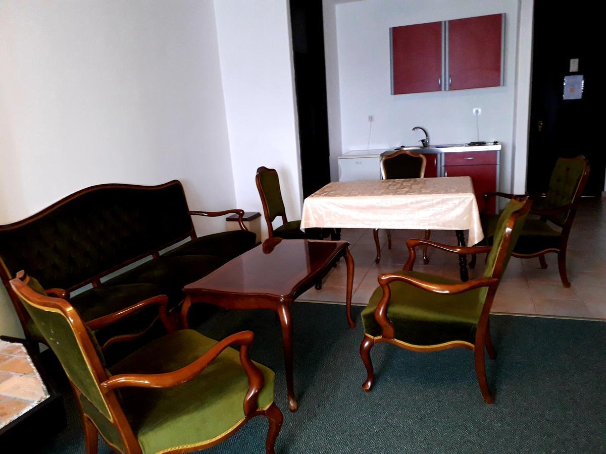 Apartments And Rooms Haludovo - Ribarsko Selo มาลินสกา ภายนอก รูปภาพ
