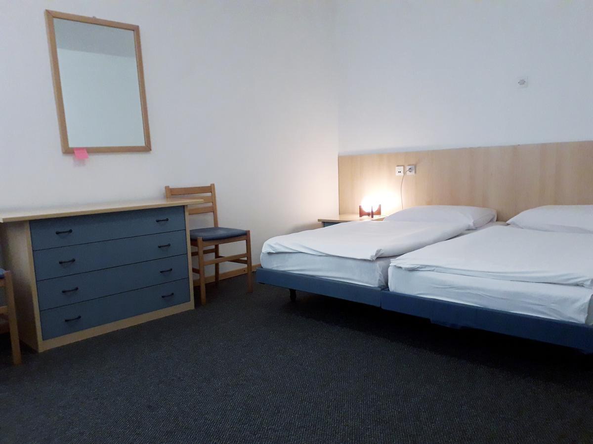Apartments And Rooms Haludovo - Ribarsko Selo มาลินสกา ภายนอก รูปภาพ