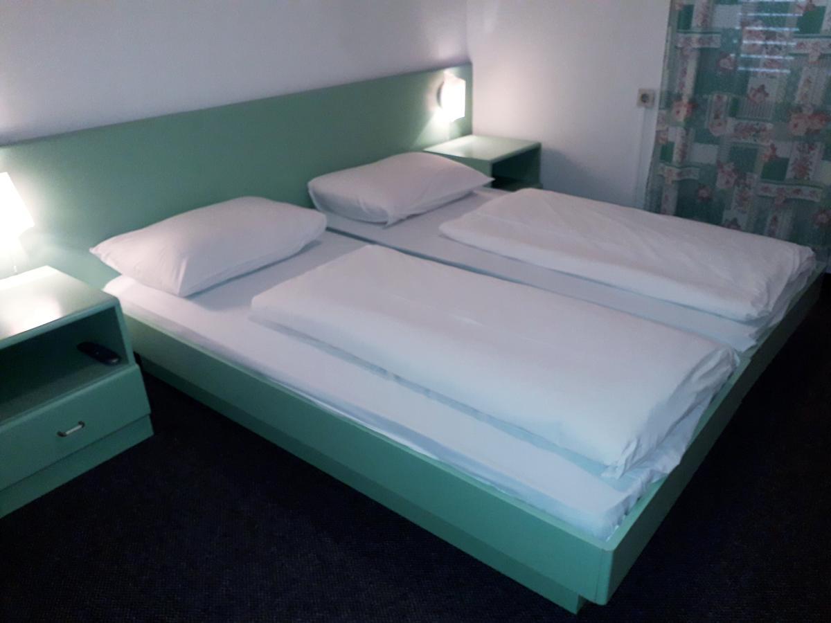 Apartments And Rooms Haludovo - Ribarsko Selo มาลินสกา ภายนอก รูปภาพ