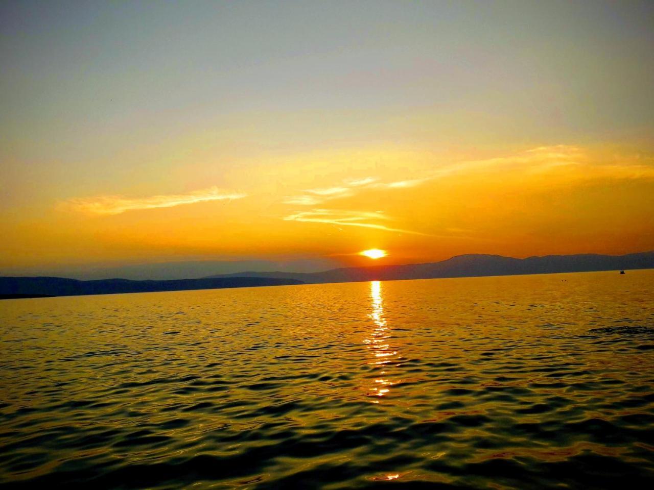 Apartments And Rooms Haludovo - Ribarsko Selo มาลินสกา ภายนอก รูปภาพ