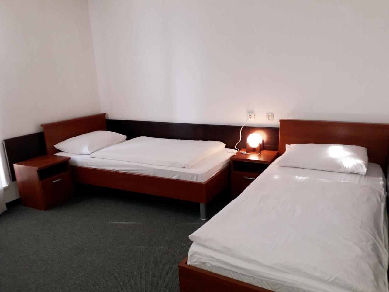 Apartments And Rooms Haludovo - Ribarsko Selo มาลินสกา ภายนอก รูปภาพ